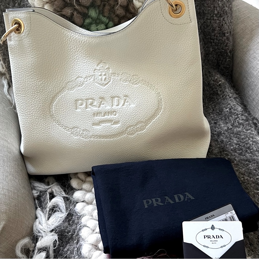PRADA Vitello Phenix Bianco Embossed Logo Leather Hobo shoulder Bag
